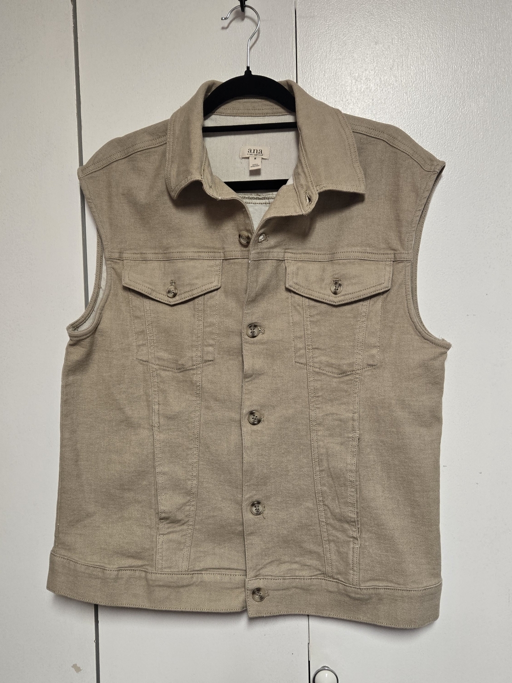 a.n.a A New Approach Tan Denim Vest Women’s Medium Button Front Stretch